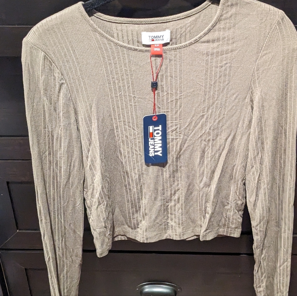 Tommy Hilfiger Long Sleeve Crop Top